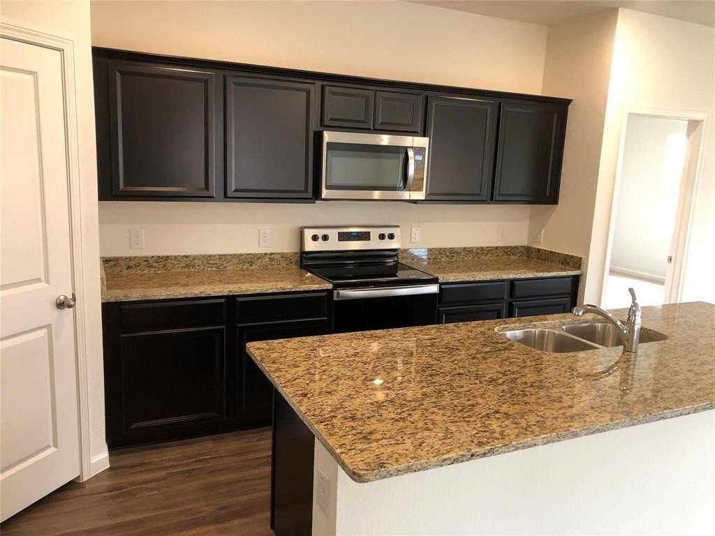 6521 Trident Ct - Photo 7 of 23