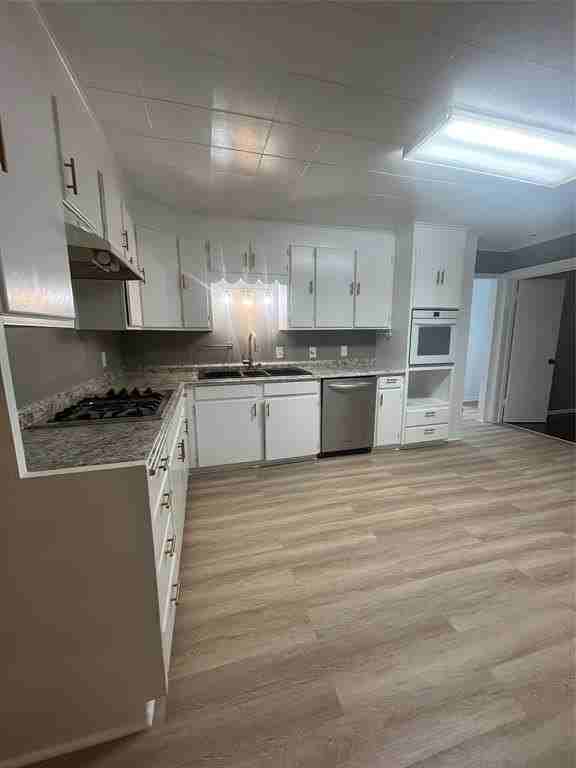 5712 Whittlesey Rd - Photo 7 of 20