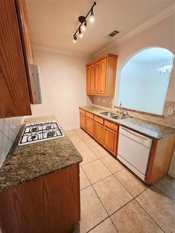 4231 Towne Lake Ct - Photo 5 of 18