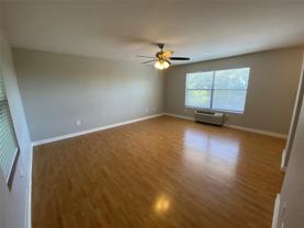 701 W Sycamore St #309 - Photo 1 of 1