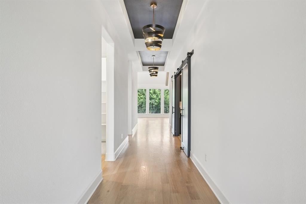 1732 Dame Lori Ln - Photo 3 of 33