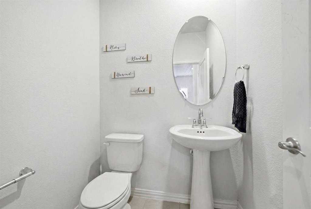 224 Monarch Way - Photo 7 of 31