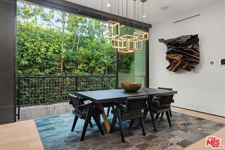 418 N Sweetzer Ave - Photo 7 of 8