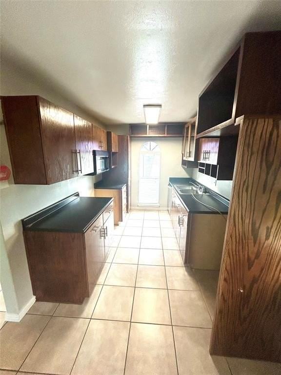 409 S Holiday Dr - Photo 7 of 18