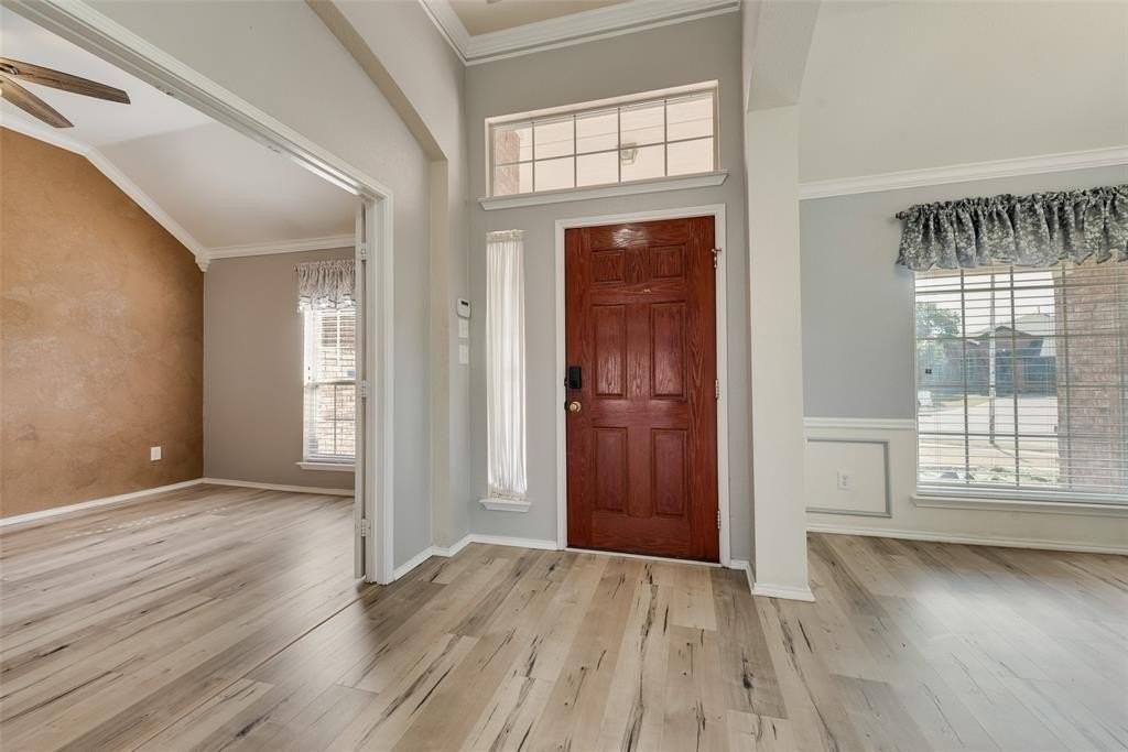 115 Fort Edward Dr - Photo 3 of 22