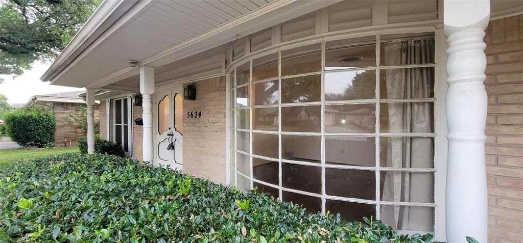 5624 Woodway Dr - Photo 3 of 40