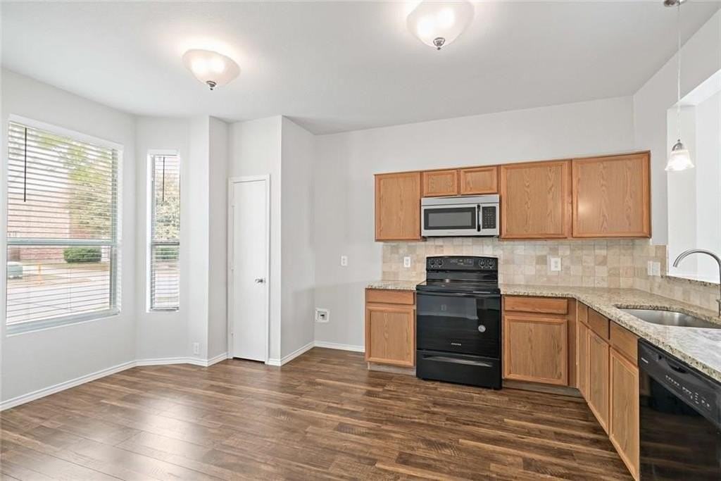 2636 Ezekial Way - Photo 6 of 24