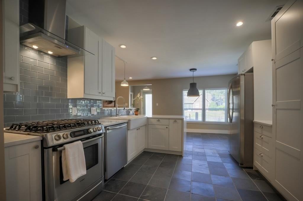 5018 Homer St - Photo 7 of 20