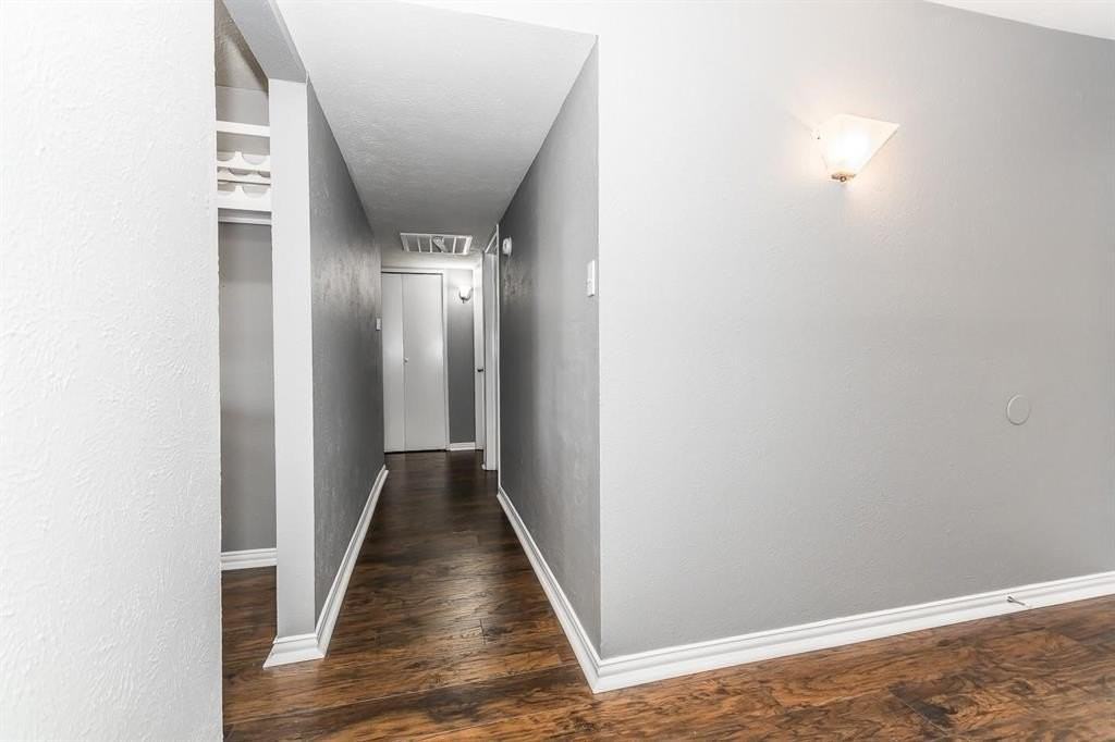 221 Hardwood Trl - Photo 5 of 24