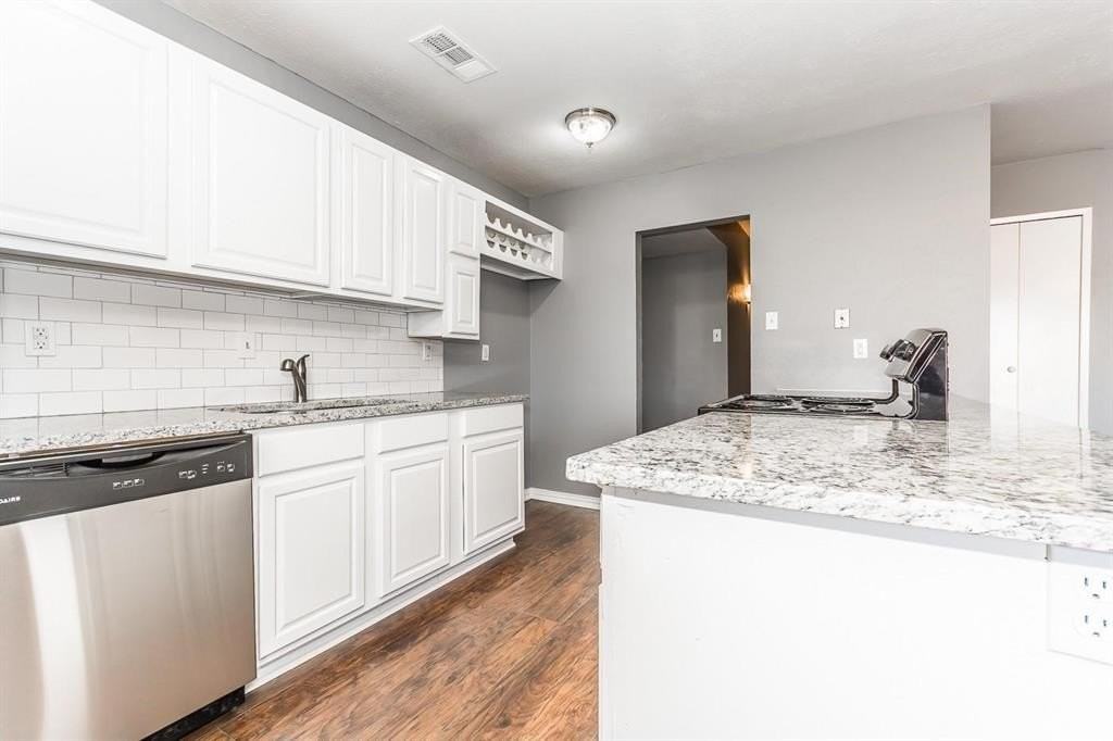 221 Hardwood Trl - Photo 7 of 24