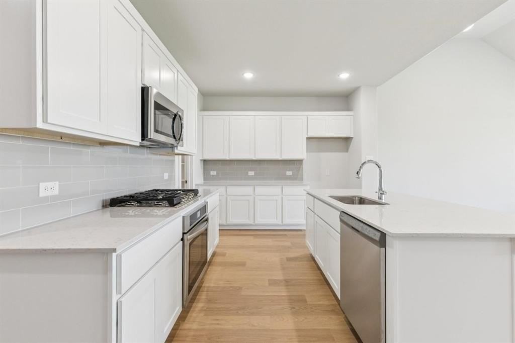 1117 Sunward Rd - Photo 4 of 23