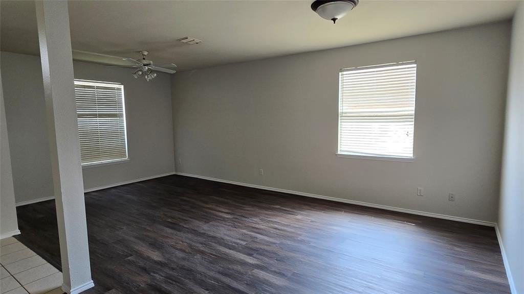 2316 Pecan Dr - Photo 3 of 17