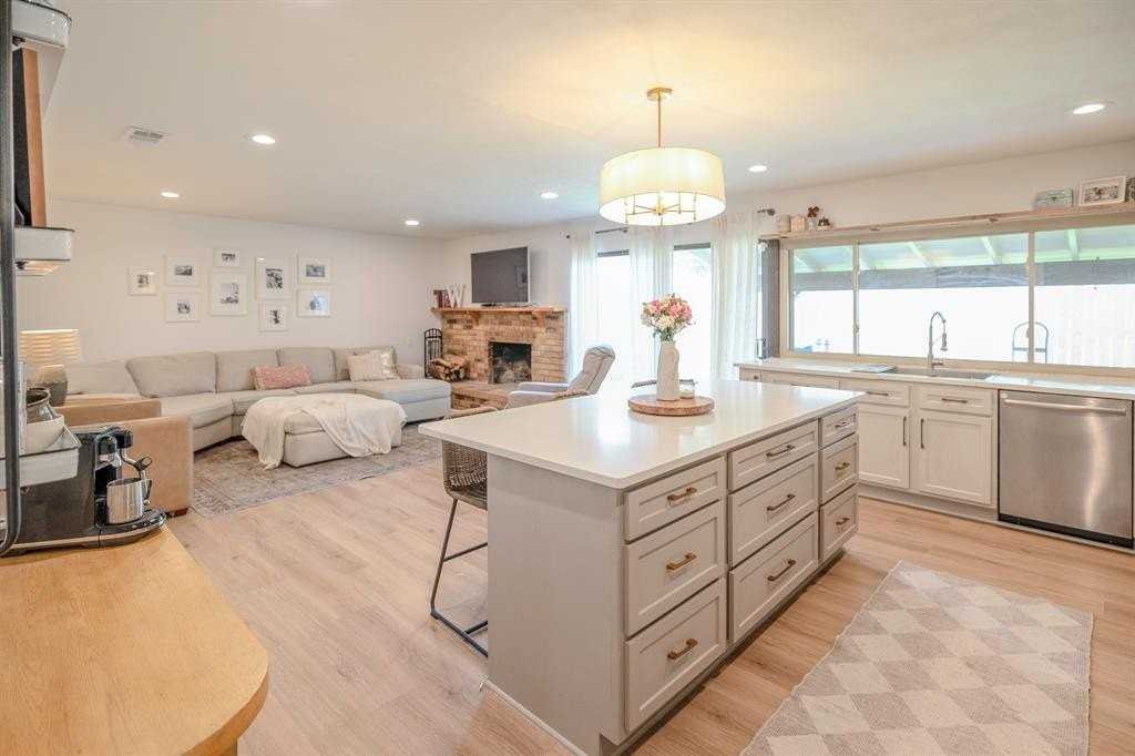 2207 Marble Falls Dr - Photo 3 of 24