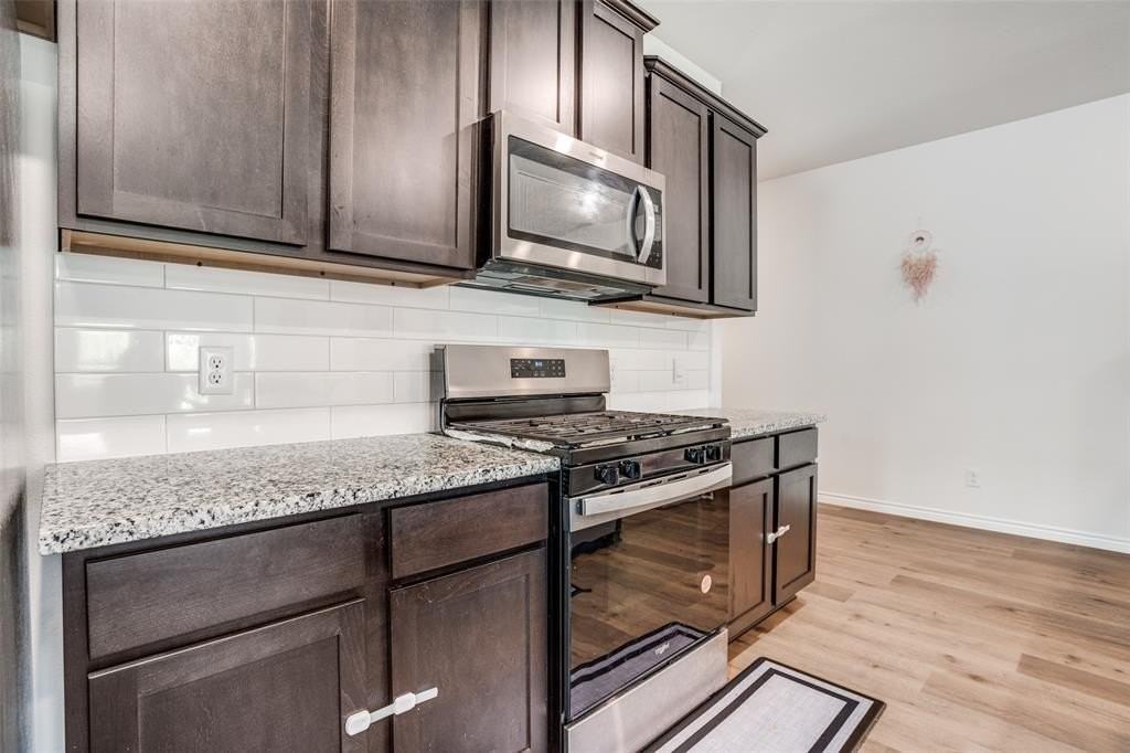 3901 Kenworth Ln - Photo 7 of 21