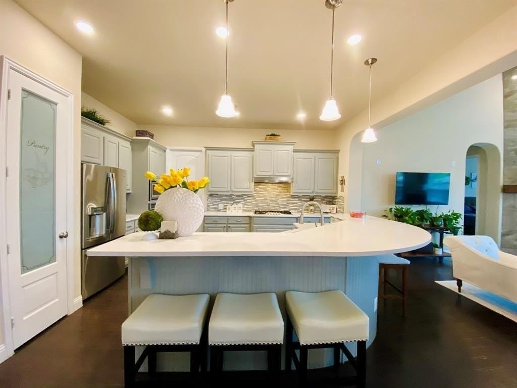 5904 Mickelson Way - Photo 7 of 40