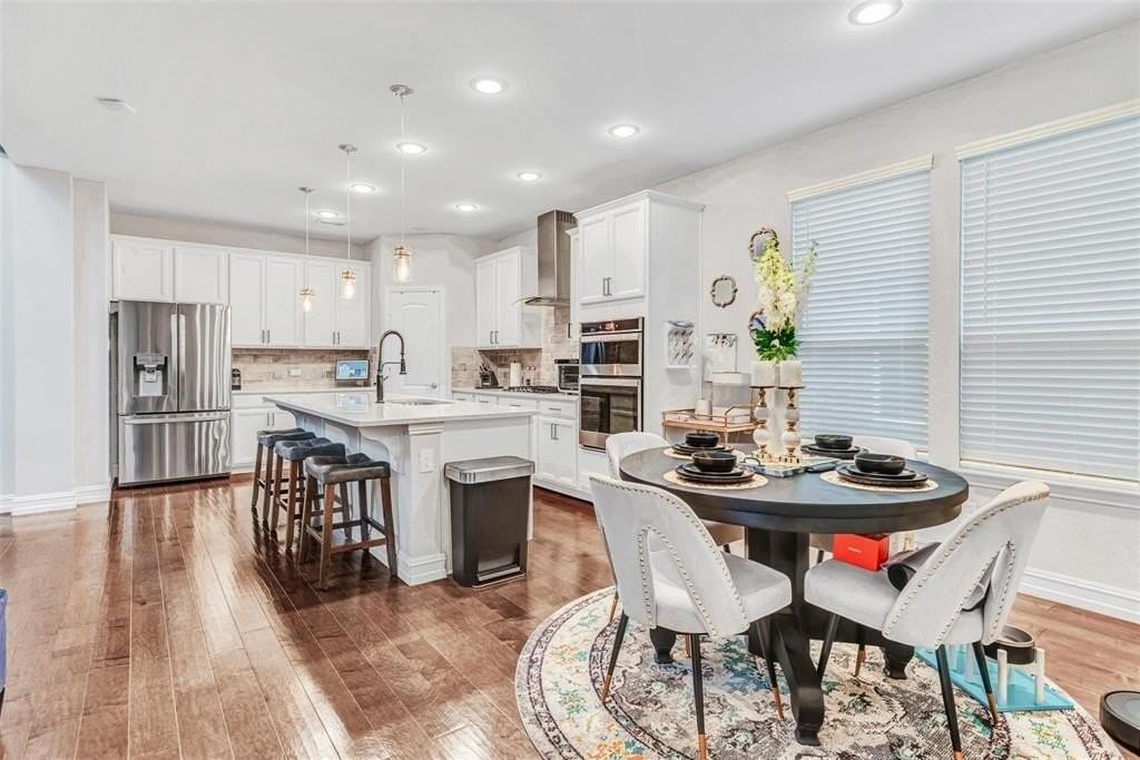 430 Pasco Rd - Photo 4 of 20