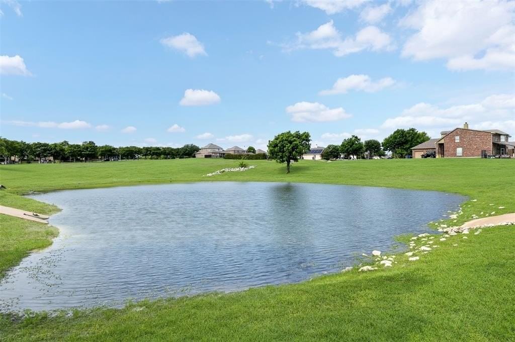 2153 Colby Ln - Photo 2 of 30