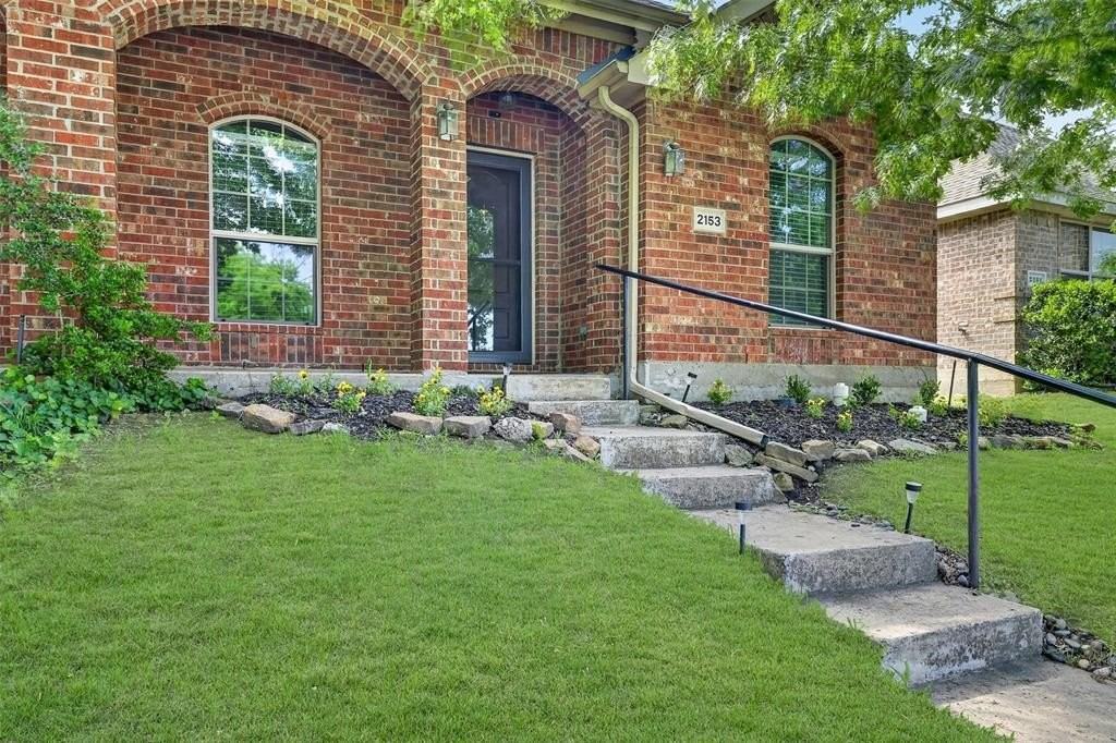 2153 Colby Ln - Photo 5 of 30