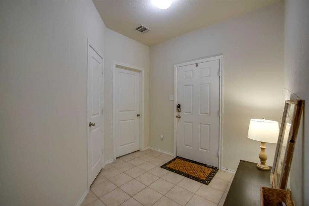 2247 Bryant Ln - Photo 4 of 33