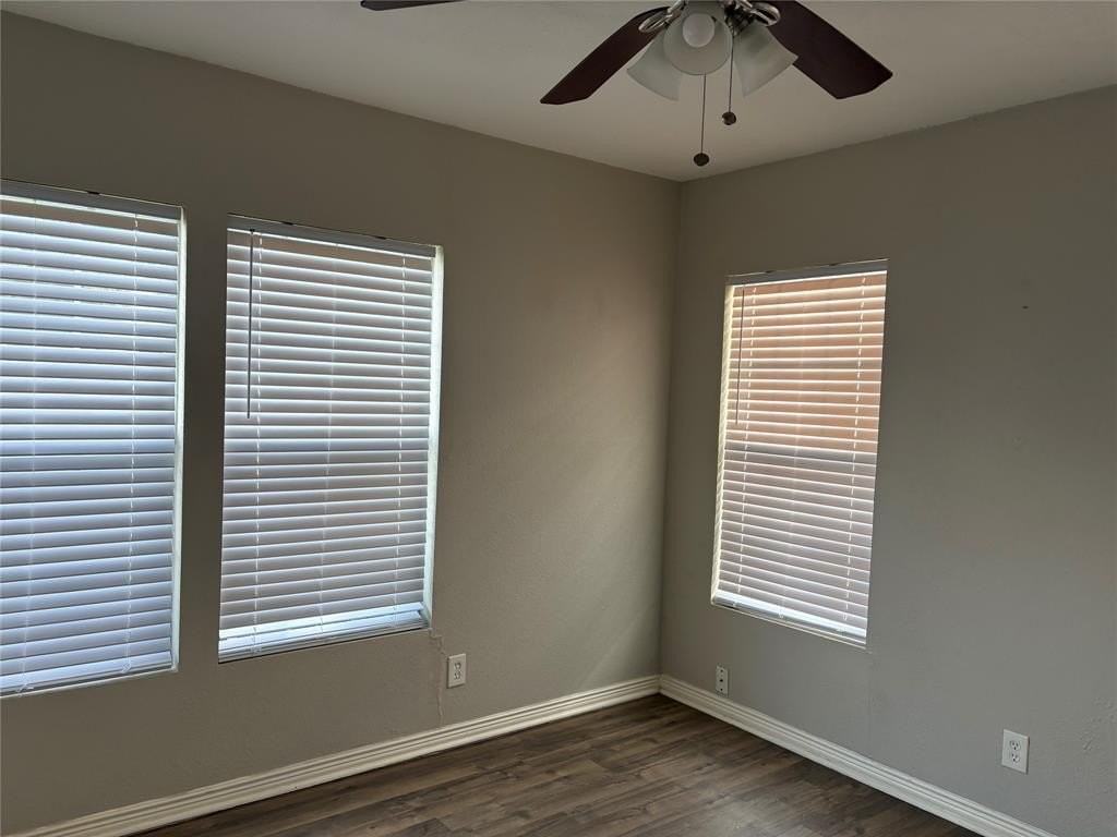 5704 Hiett Ct - Photo 5 of 13