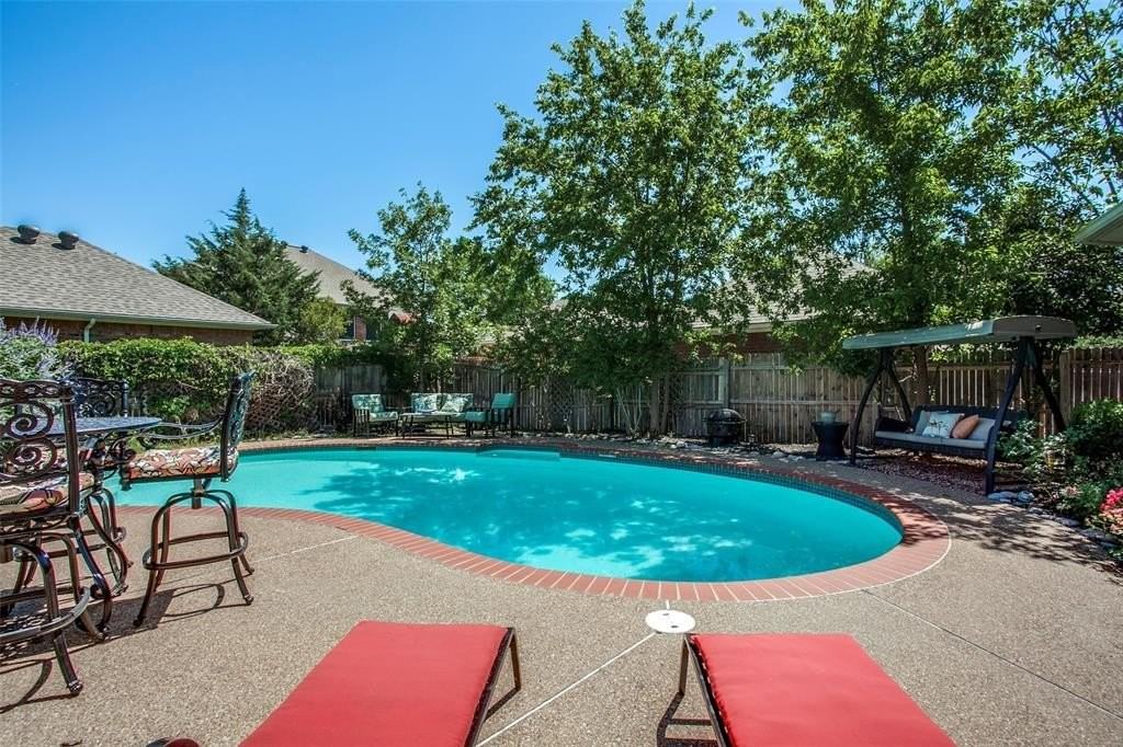 1605 Coyote Ct - Photo 2 of 25