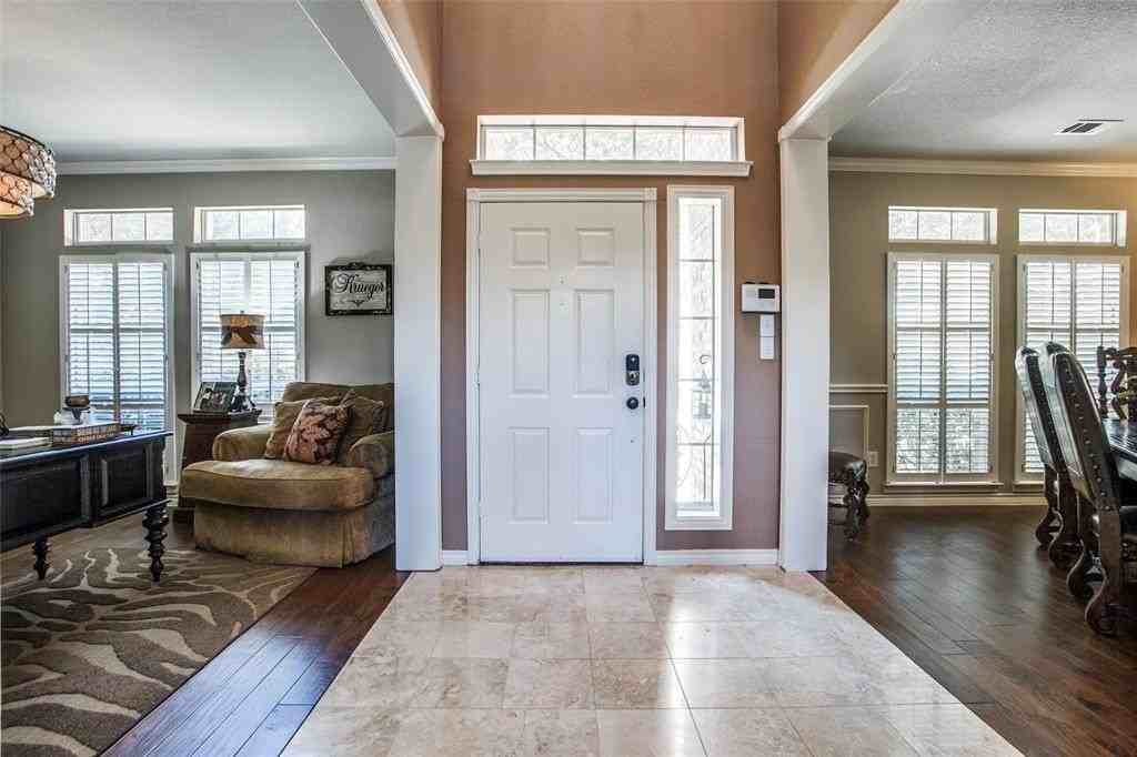 1605 Coyote Ct - Photo 3 of 25