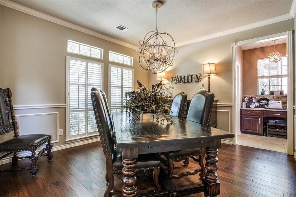 1605 Coyote Ct - Photo 5 of 25