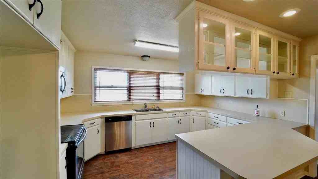 3010 Inspiration Dr - Photo 5 of 13