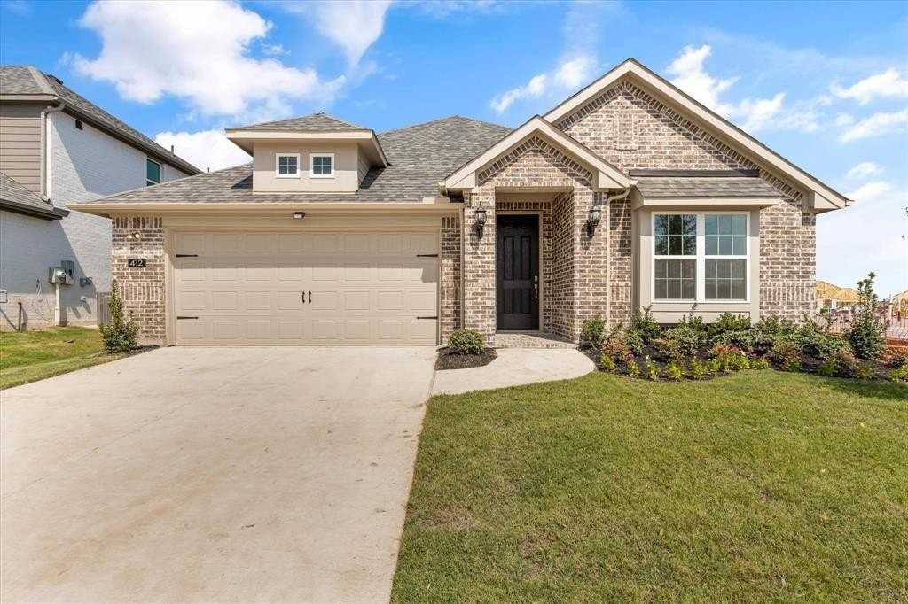 324 Amenduni Ln - Photo 2 of 35