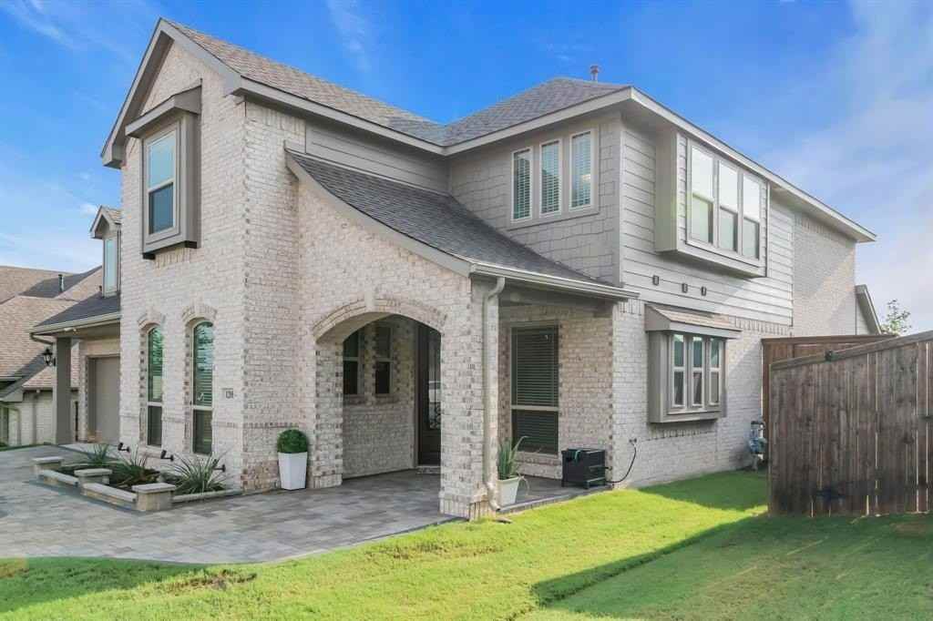 1208 Sagewood Dr - Photo 3 of 37