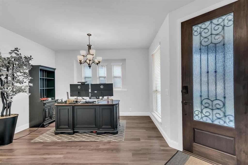 1208 Sagewood Dr - Photo 6 of 37