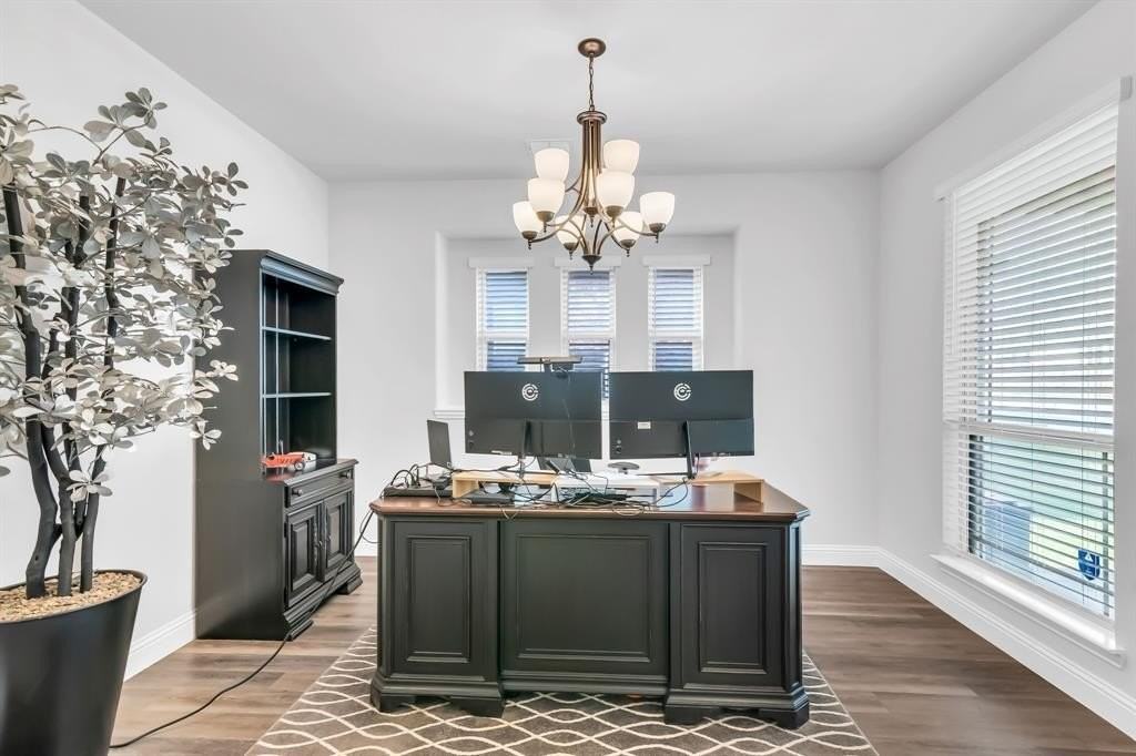 1208 Sagewood Dr - Photo 7 of 37