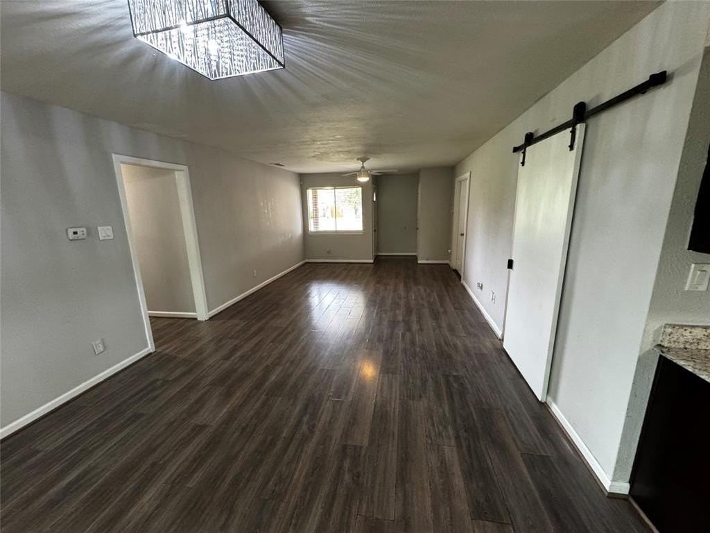 2607 Clearview Cir - Photo 6 of 18