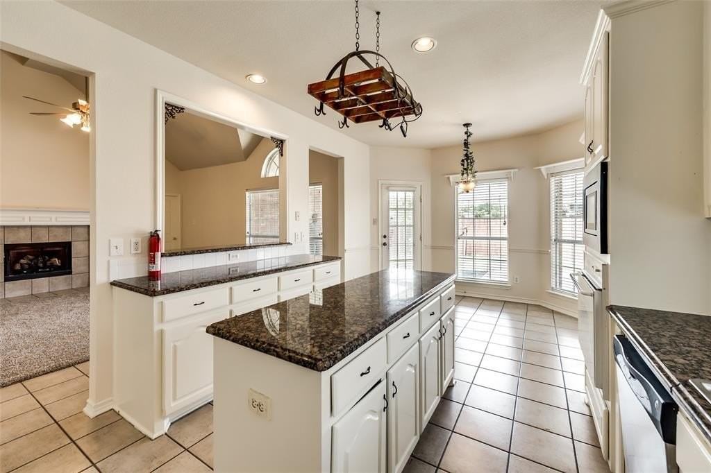 1504 Grapevine Creek Dr - Photo 6 of 13