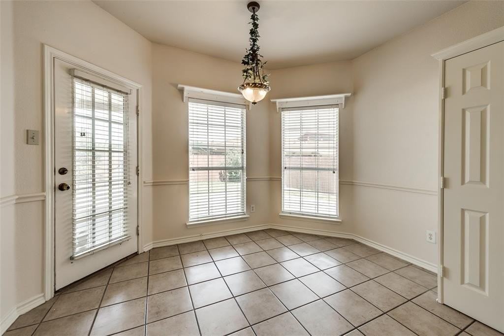 1504 Grapevine Creek Dr - Photo 7 of 13