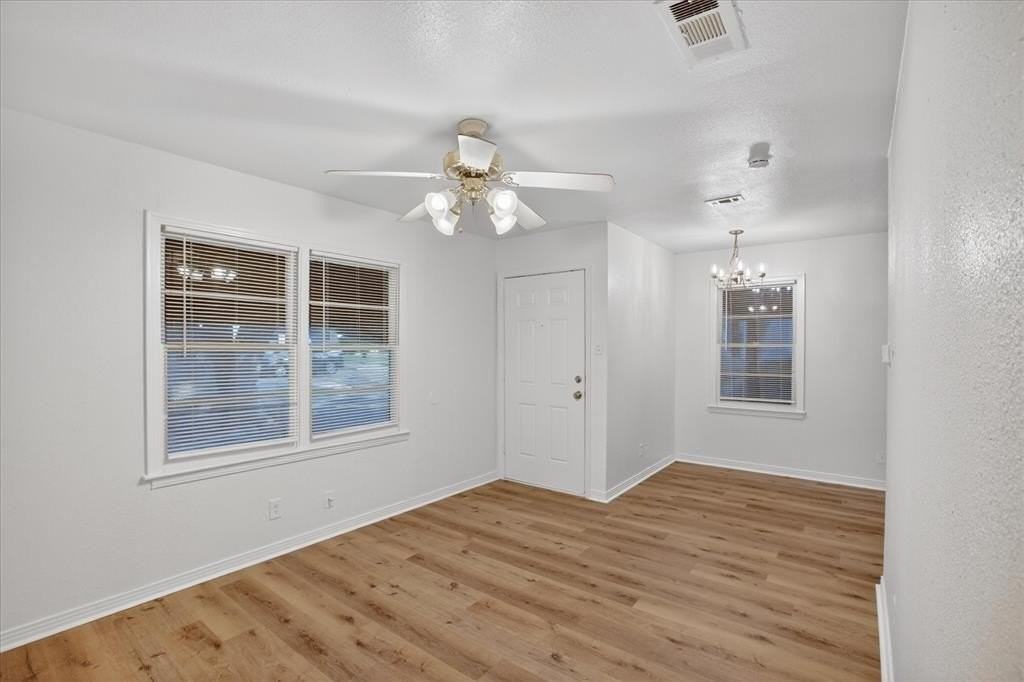 4709 Mayfair St - Photo 3 of 16