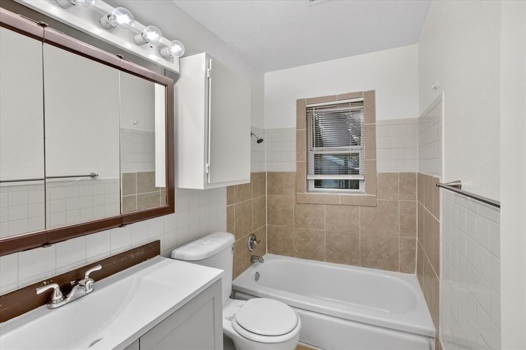 4709 Mayfair St - Photo 7 of 16