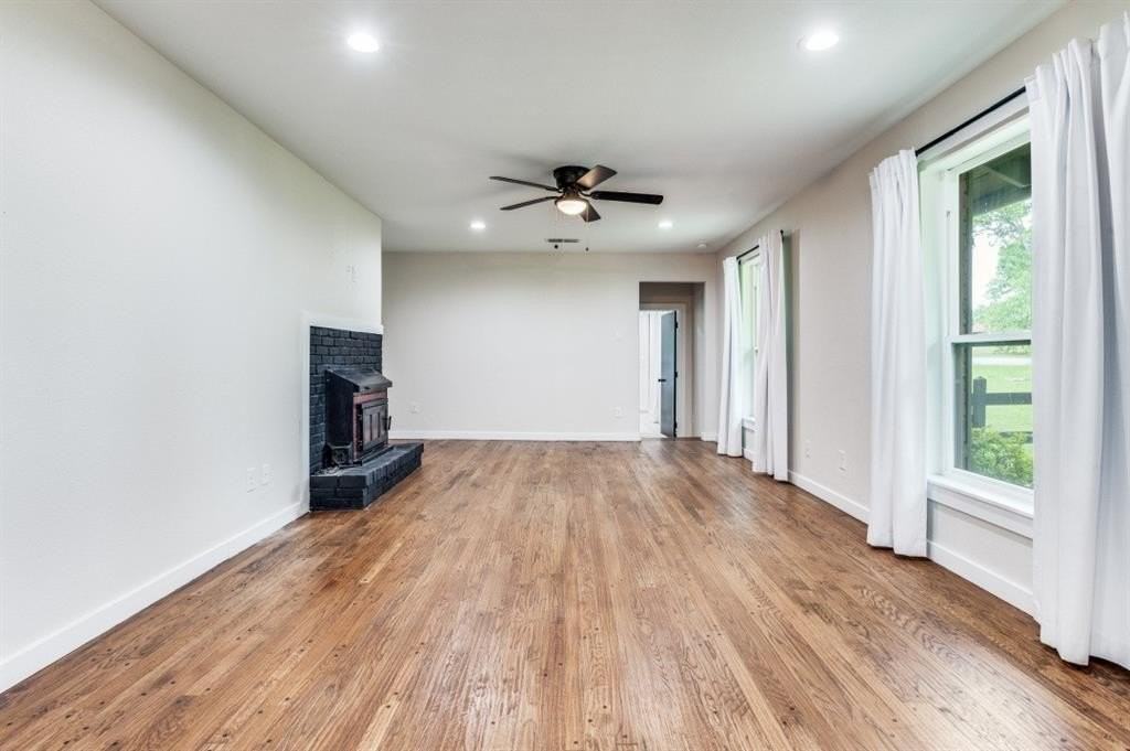 4704 Bransford Rd - Photo 5 of 25