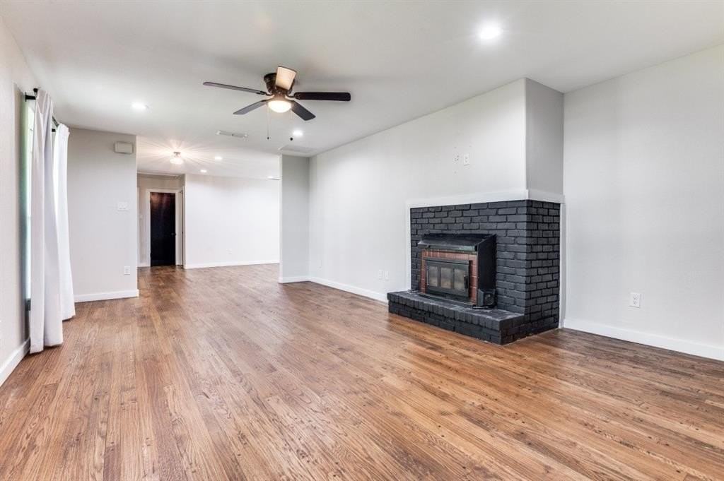 4704 Bransford Rd - Photo 7 of 25