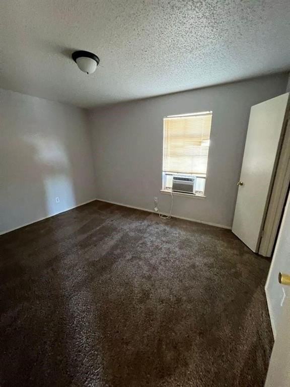 2410 N Willis St - Photo 3 of 12