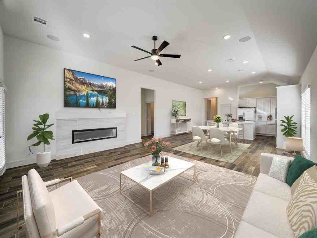 3401 Riverlawn Dr - Photo 2 of 33