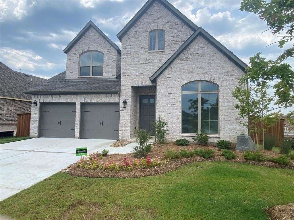 1702 Swayback Ln - Photo 2 of 30