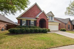 featured image of 2471 Loch Haven Ct