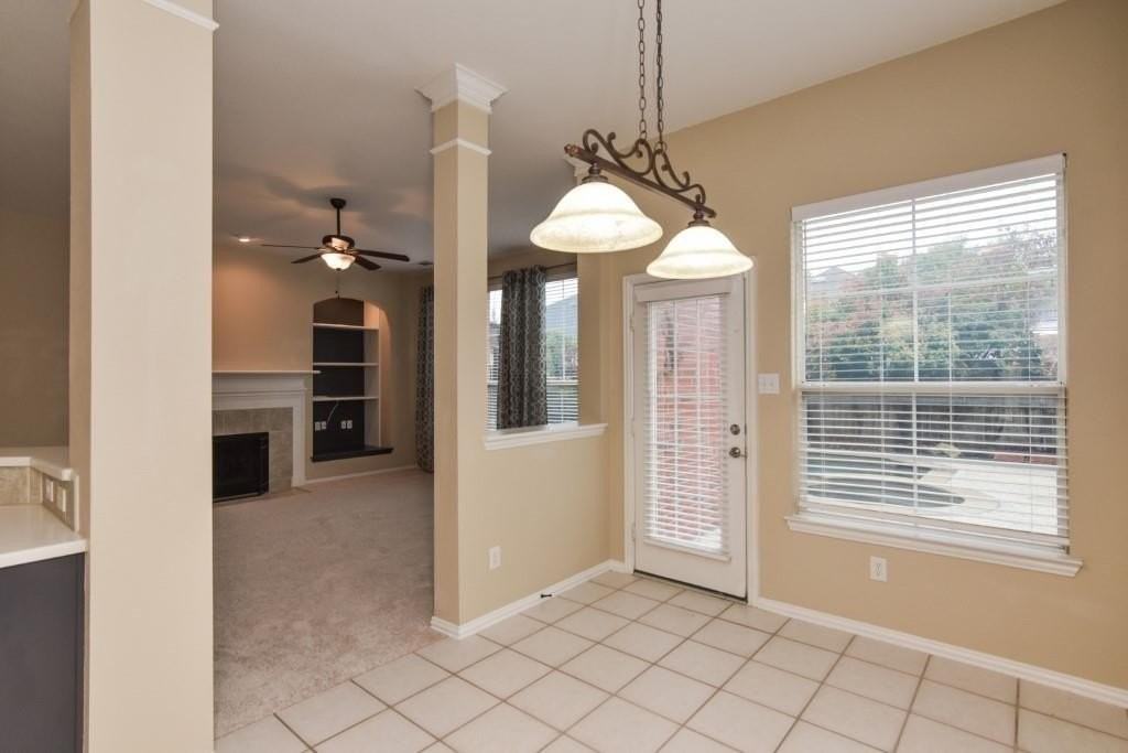 2471 Loch Haven Ct - Photo 6 of 32