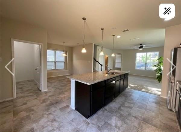 1005 Holly Anne Ln - Photo 3 of 9