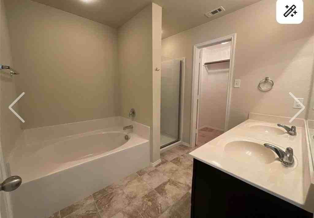 1005 Holly Anne Ln - Photo 6 of 9