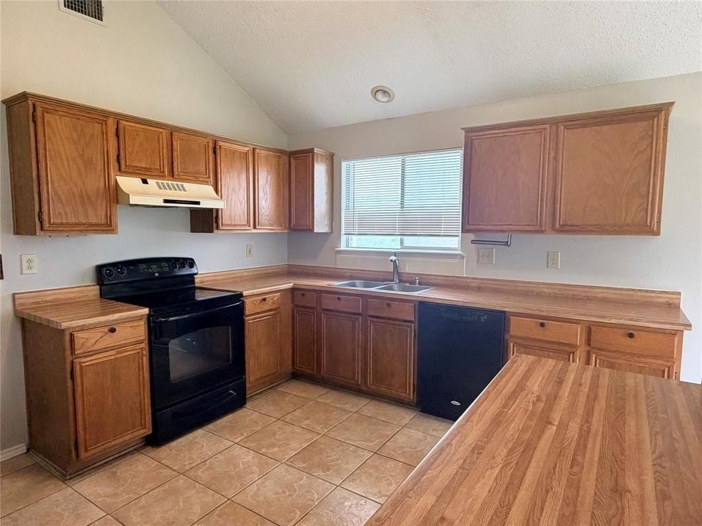 6709 Pecanwood Dr - Photo 4 of 15