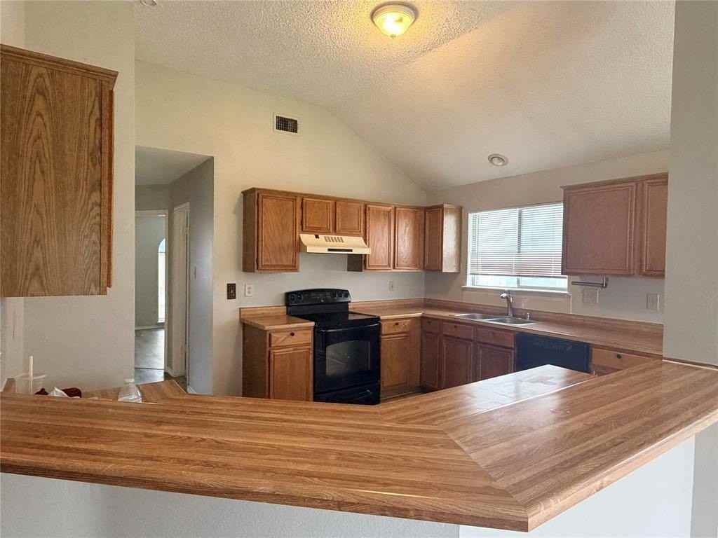 6709 Pecanwood Dr - Photo 6 of 15