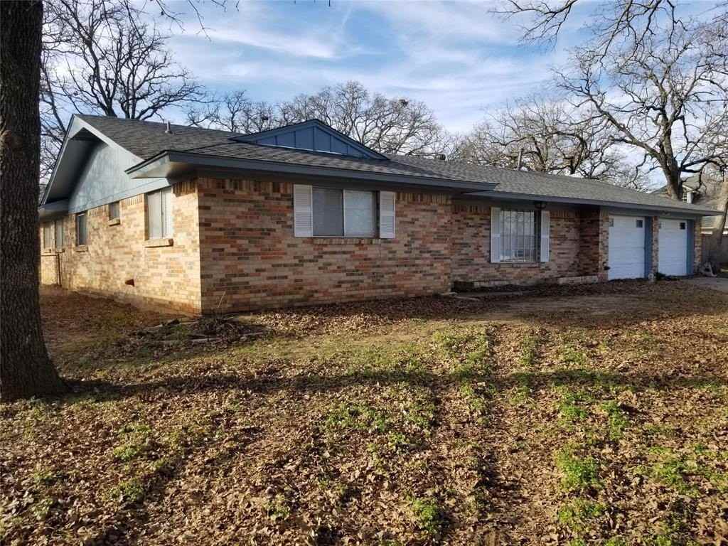 204 Woodlawn Dr - Photo 5 of 29