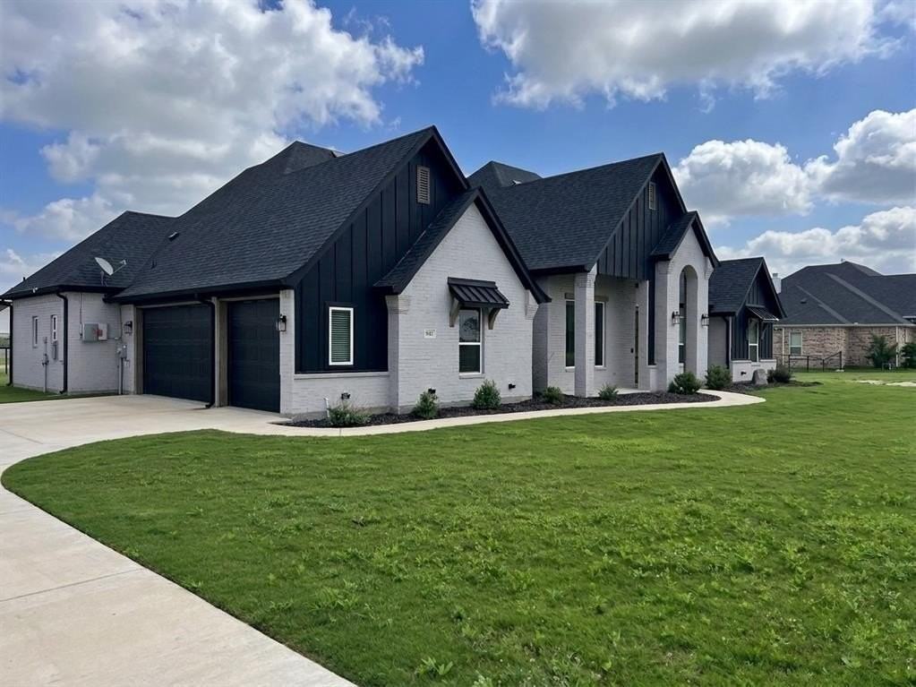 252 Harvard Ln - Photo 2 of 34